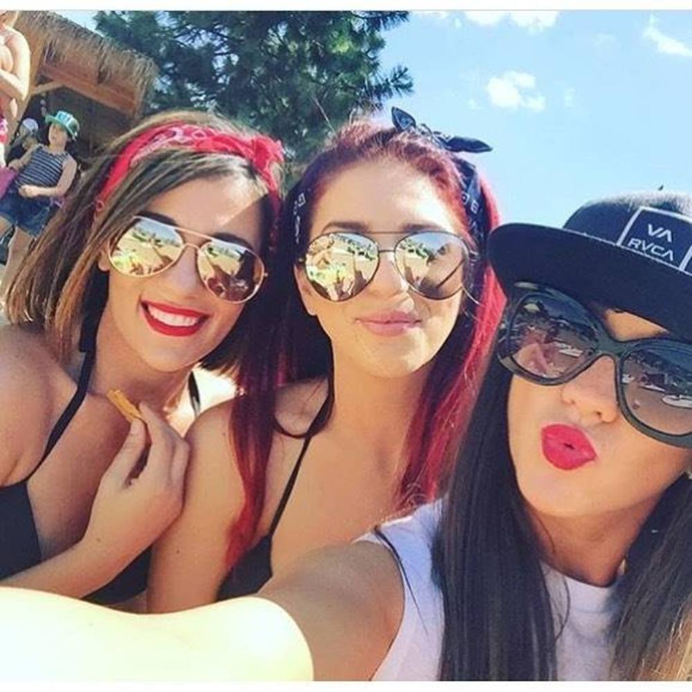 Meet your Posher, Leanna